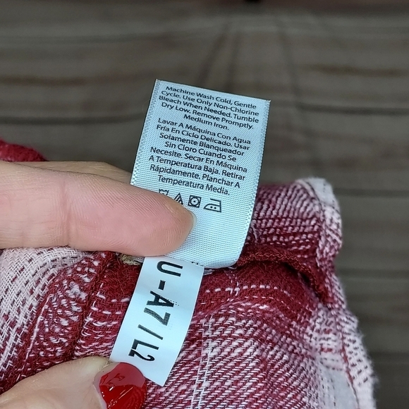 Time & Tru hooded flannel shirt button down maroon cream pink plaid pattern L - Picture 8 of 8